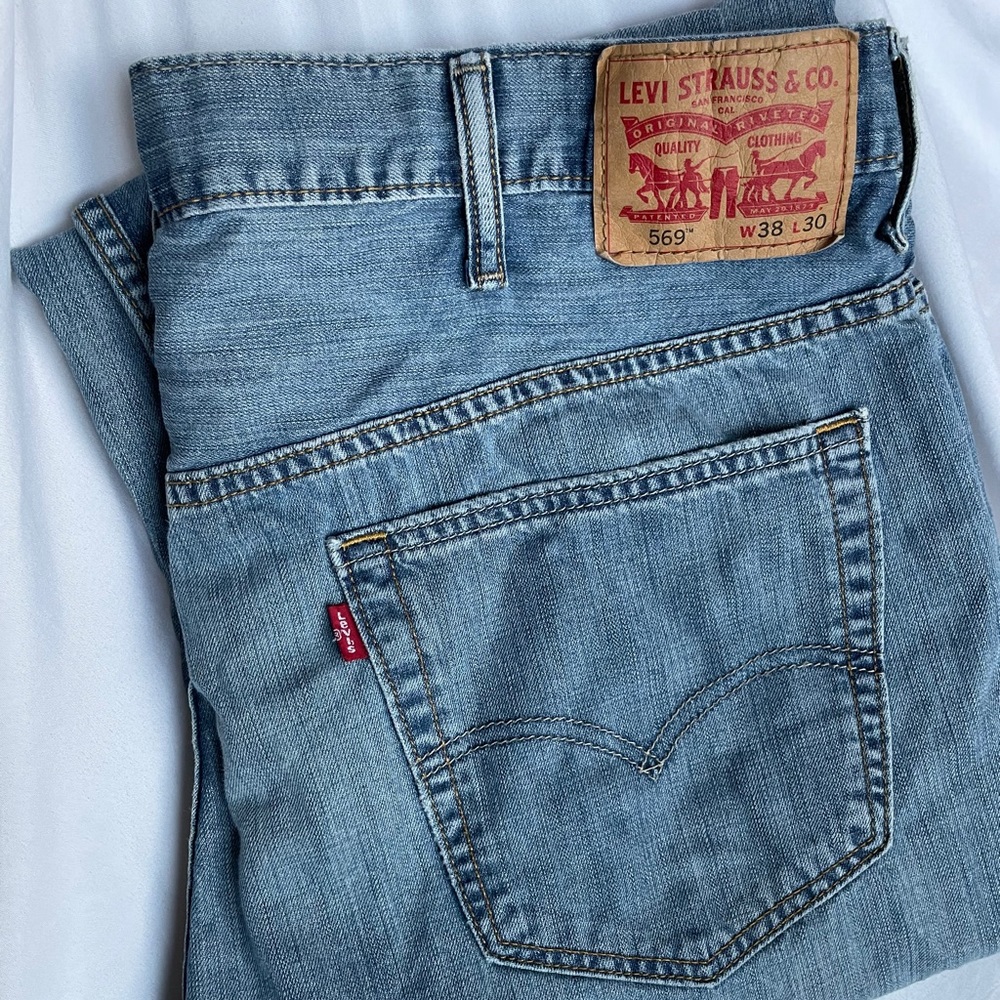 Levi 569 Jeans Straight Leg Waist 38 Length 30